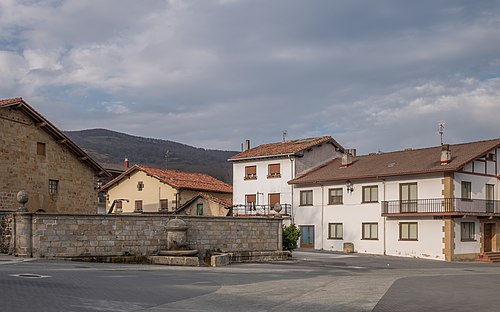 Fountain in Ziordia. Navarre, Spain Ziordia - Fuente 01.jpg