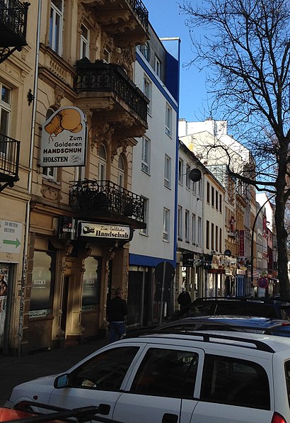 So kommt man zu Zum Goldenen Handschuh mit den Öffentlichen - Mehr zum Ort Hier