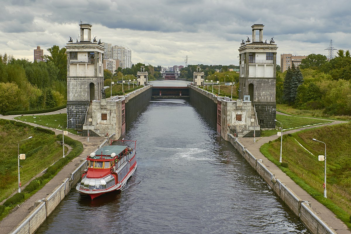 шлюз на москве реке