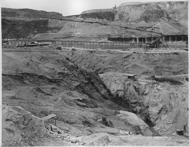 File:"View of east side forebay showing the upper extremities of the slide area." - NARA - 294312.tif