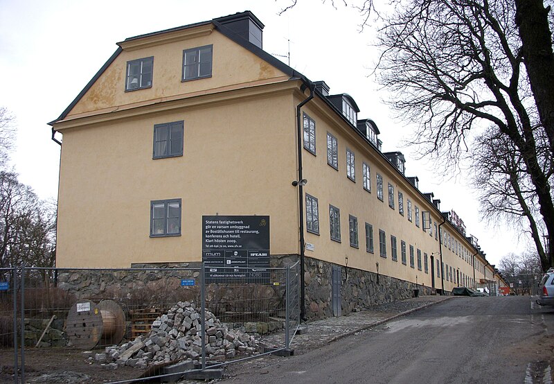 File:Östra boställshuset.jpg