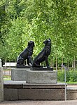 Скульптура «Собака» (две статуи)