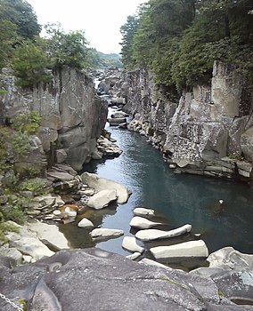 厳美渓 (ゲンビケイ) - panoramio.jpg