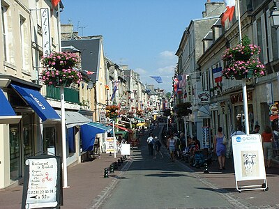 "03JUL2001_France_Bayeux16.jpg" by User:File Upload Bot (Magnus Manske)