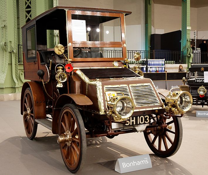 File:110 ans de l'automobile au Grand Palais - Arrol-Johnston 3 cylindres 20 CV limousine à toit démontable - 1904 - 001.jpg