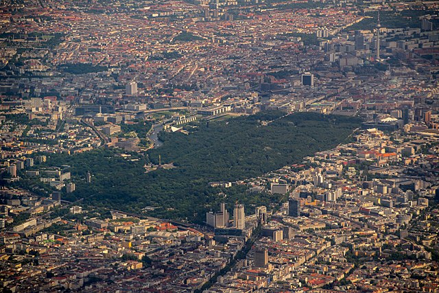 Full aerial view of the Tiergarten
