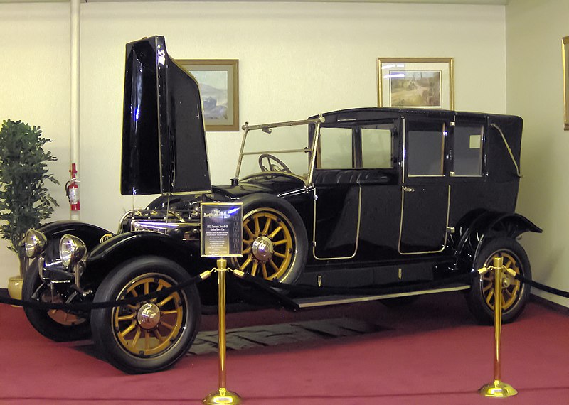 File:1922 Renault Model 40 Kellner Town Car.JPG