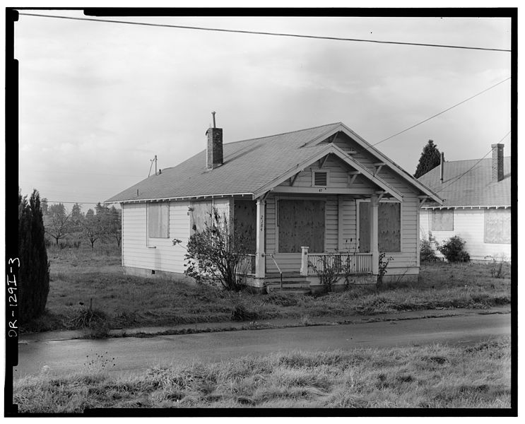 File:2984 Misty Street - view from northeast - Chemawa Indian School - Salem Oregon.jpg