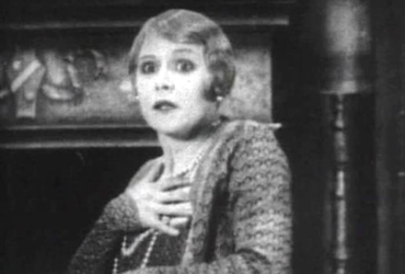 370px-Actress_from_the_1920s.png