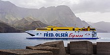The Tenerife catamaran ferry Agaete, Gran Canaria D81 8134 (32250537964).jpg
