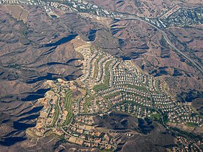 In de lucht boven Calabasas, Californië.jpg