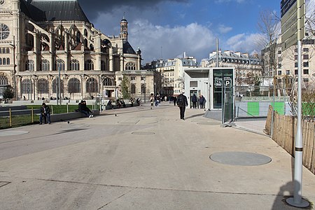 Allée Breton Paris 1