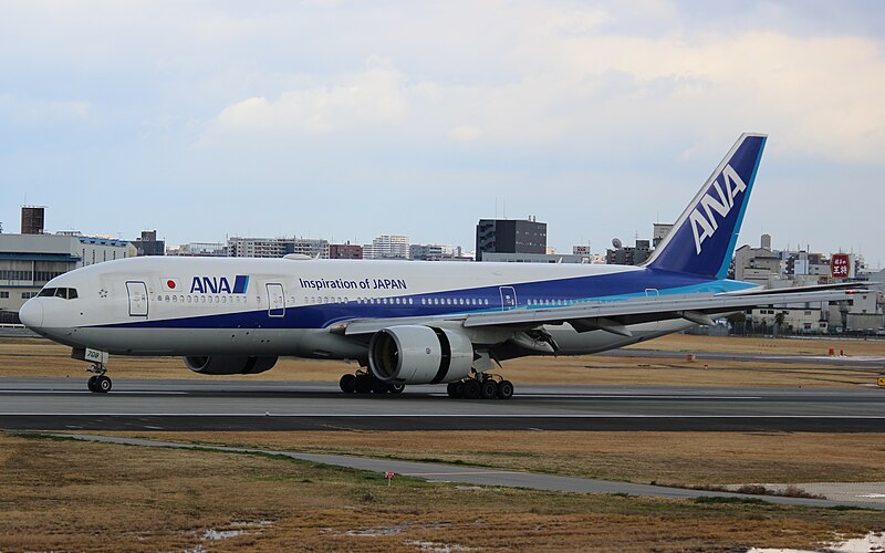 File:All Nippon Airways B777-281ER (JA708A) landing at Osaka International Airport.jpg