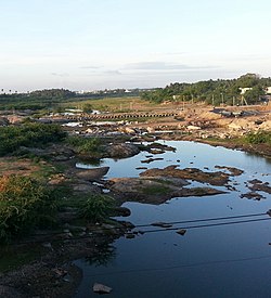 Karur yaqinidagi Amaravatiy daryosi havzasining bir qismi