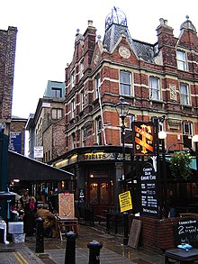 The Camden Head Angel camden passage 1.jpg