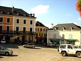 Centrální náměstí obce