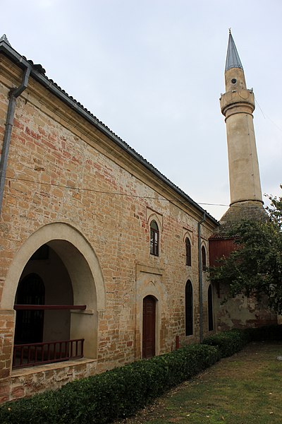 File:Babadag Mosque 01.JPG