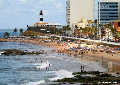 Como chegar até Praia do Farol da Barra com o transporte público - Sobre o local