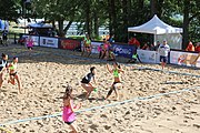 Deutsch: Beachhandball Europameisterschaften 2019 (Beach handball Euro); Tag 1: 2. Juli 2019 – Frauen, Vorrunde Gruppe C, Italien-Griechenland 0:2 (16:28, 10:13) English: Beach handball Euro; Day 1: 2 July 2019 – Women Preliminary Round Group C – Italy-Greece 0:2 (16:28, 10:13)