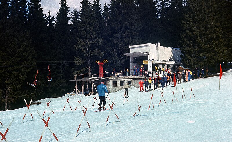 File:Bulgarien um 1970 wahrscheinlich Pamporovo 1.jpg