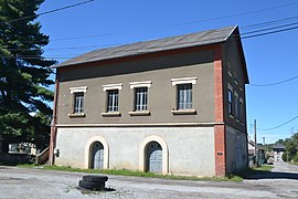 Bureaux de la mine (ancien bâtiment de la machine d'extraction du puits Central).