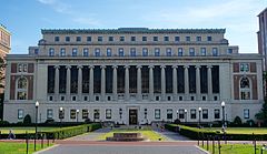 Bibliothèque de majordome Columbia University.jpg