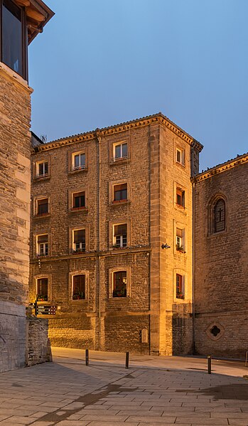 File:C. Fray Zacarias Martinez 95 in Vitoria-Gasteiz (1).jpg