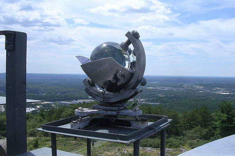 File:Campbell-Stokes recorder, Blue Hill Meteorological Observatory, Milton MA.jpg