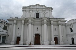 Catedral de Popayán-Fachada.jpg