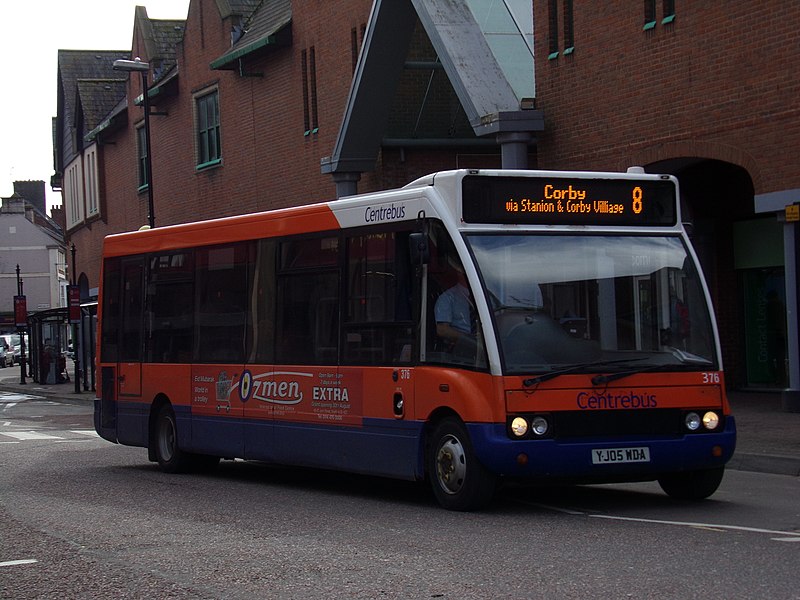 File:Centrebus Optare Solo 376 YJ05 WDA on route 8 to Corby (38981321980).jpg