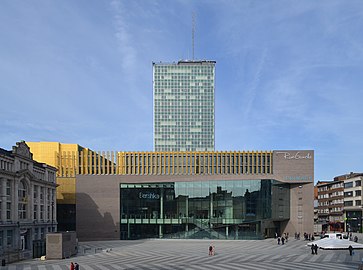 Rive gauche and the Centre Albert.