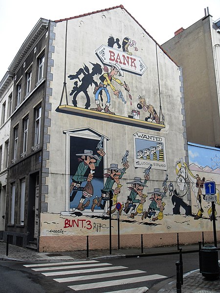 File:Comic wall Lucky Luke, Morris. Bruxelles.jpg