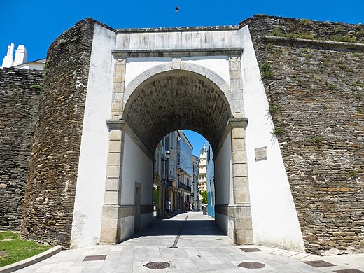 Conjunto Histórico de la Ciudad de Lugo, Puerta de Obispo Aguirre.jpg