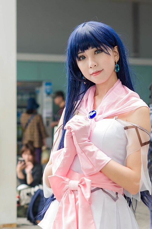 Cosplayer of Lynn Minmay