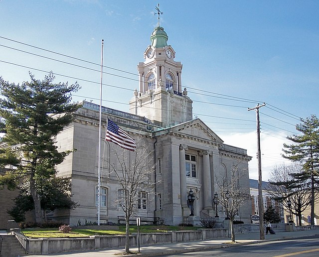 The Cumberland County Courthouse in Bridgeton in 2006