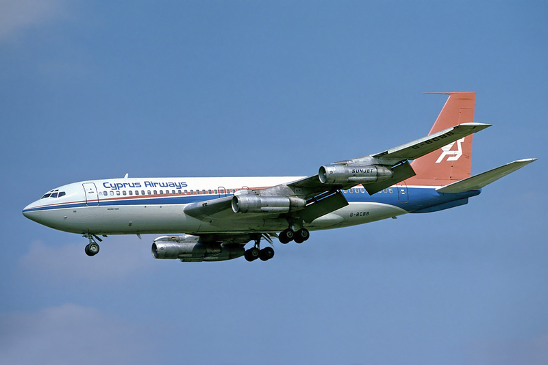 File:Cyprus Airways Boeing 720B G-BCBB LHR 1978-8-24.png