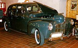 Une Dodge série D14 / D17 de 1940