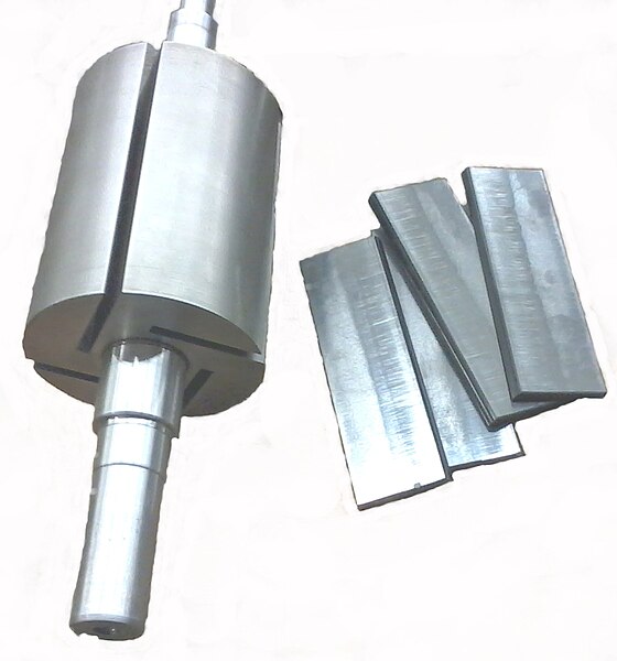 File:Drehschieberpumpe Rotor Schieber.jpg