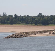 Drought exposing shoals, Mississippi River near Vicksburg, 2012 Drought shoals Mississippi River near Vicksburg (cropped).jpg