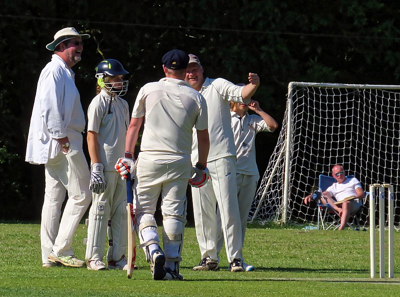 File:Eastons CC v. Chappel and Wakes Colne CC at Little Easton, Essex, England 45.jpg