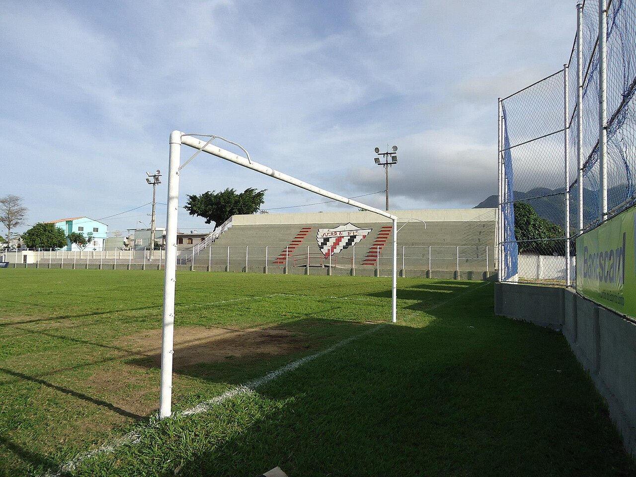 Resultado de imagem para Estádio Roberto Siqueira  Campos Robertão