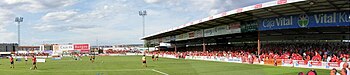 Panorámica del Estadio Municipal de Anduva en Miranda de Ebro antes del partido de ascenso a 2.ª B ante el Jerez Industrial (2009).