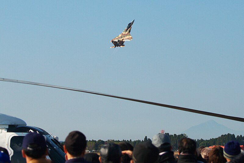 File:F-15J take off Nyūtabaru Air Base 2007 (2150152797).jpg