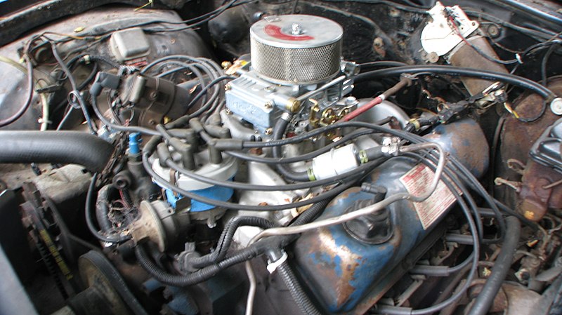 File:Ford 400 CID Cleveland V8.jpg