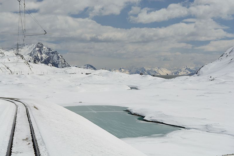 File:Frozen Lago Bianco from Bernina Express.jpg