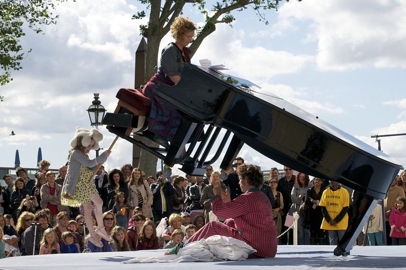 File:GDIF2012 Carrousel des Moutons - Photo by Ray Gibson.jpg