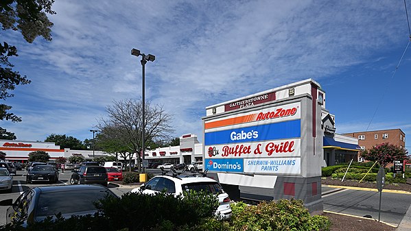 The sign for Gaitherstowne Plaza