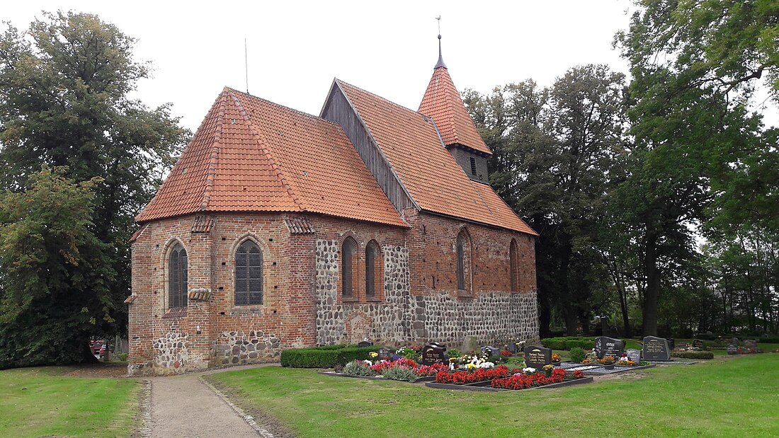 File:Gotische Dorfkirche Hanstorf.jpg