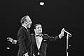 Wim Sonneveld en Willy Alberti tijdens het Grand Gala du Disque Populaire 1968