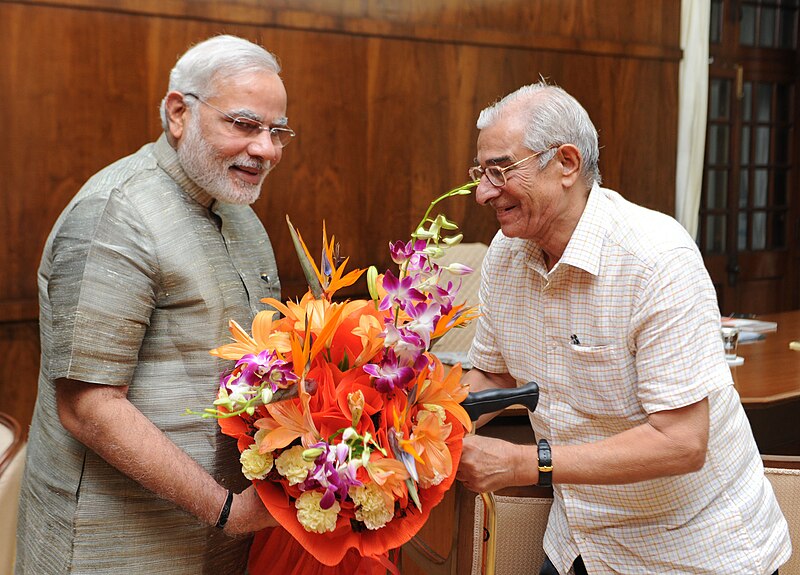 File:Gujarat Governor meets PM Modi.jpg